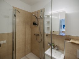 Schlafzimmer 3